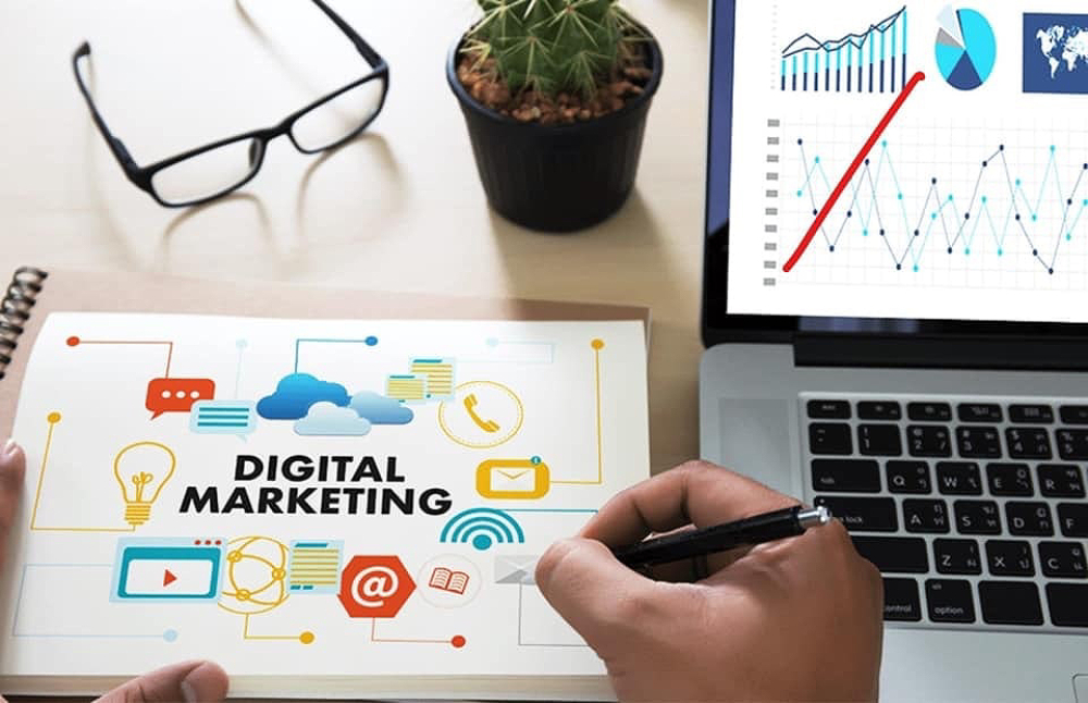 Digital Marketing cho phép doanh nghiệp tiếp cận với khách hàng ở mọi nơi